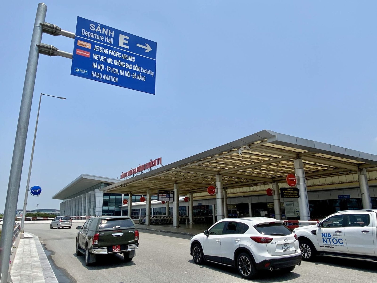 Những nỗi lo khi gọi xe s&acirc;n bay